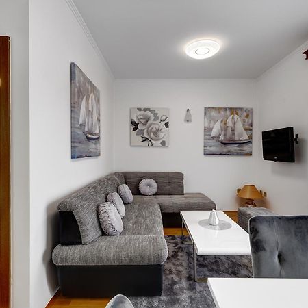 Senada Apartments Selce Zimmer foto