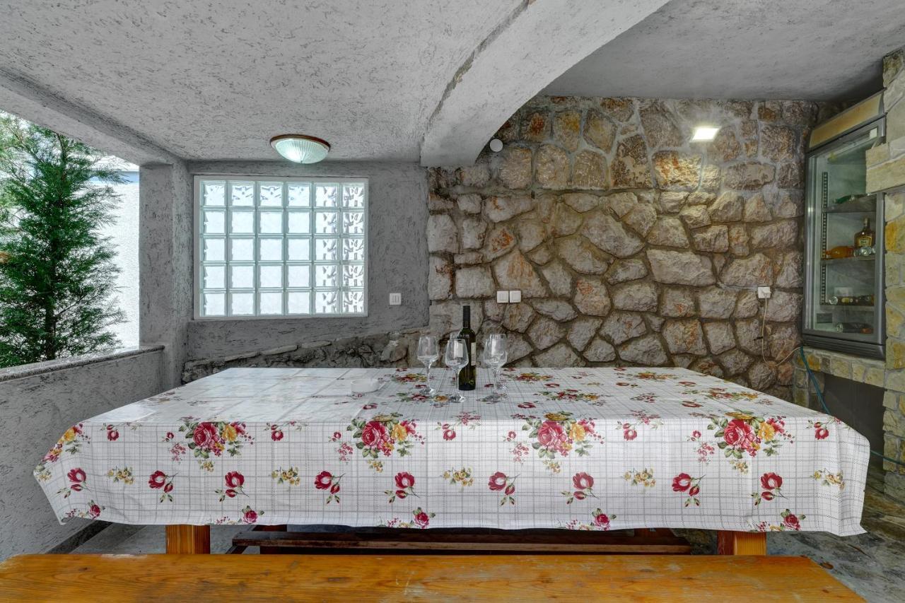 Senada Apartments Selce Exterior foto