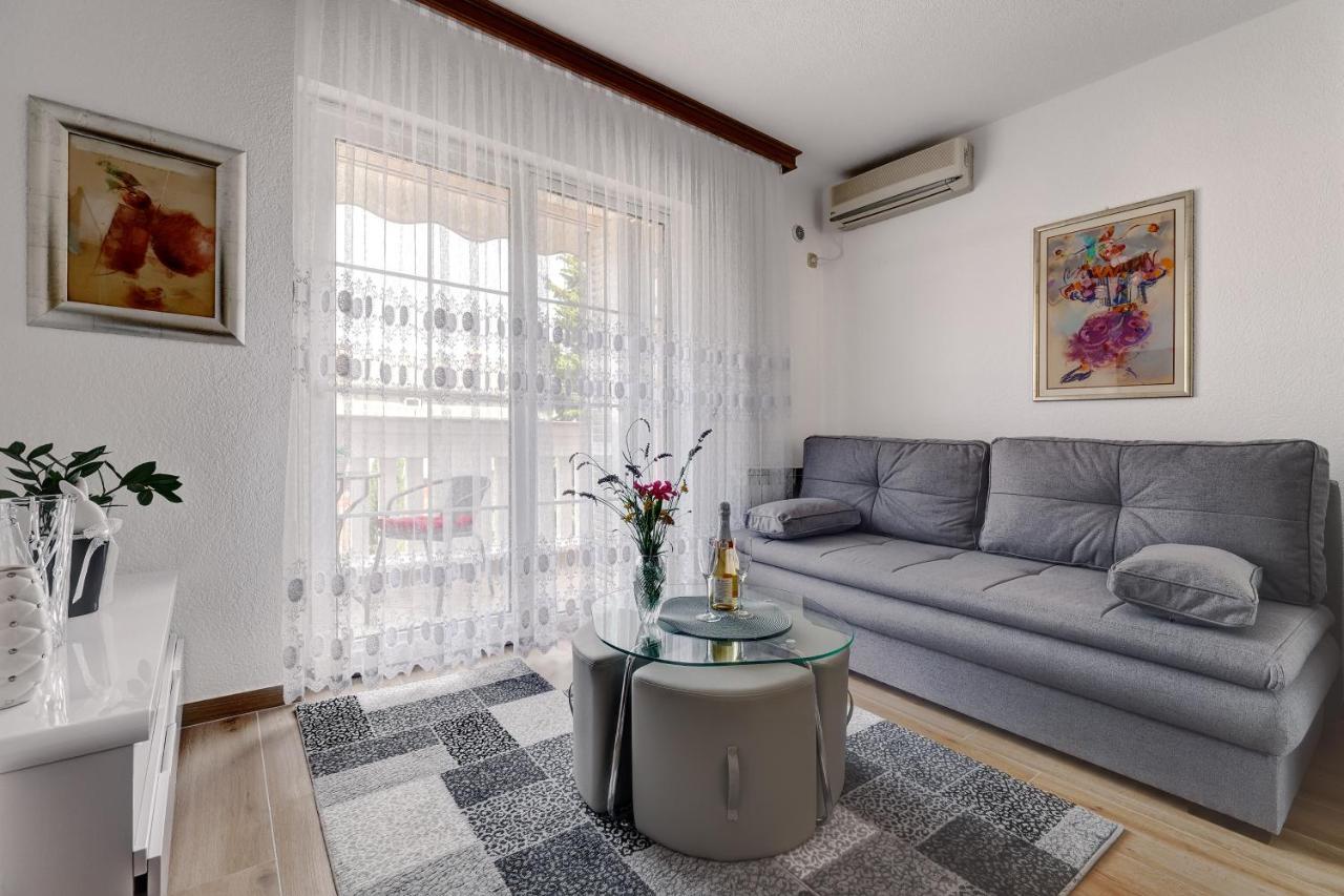 Senada Apartments Selce Exterior foto