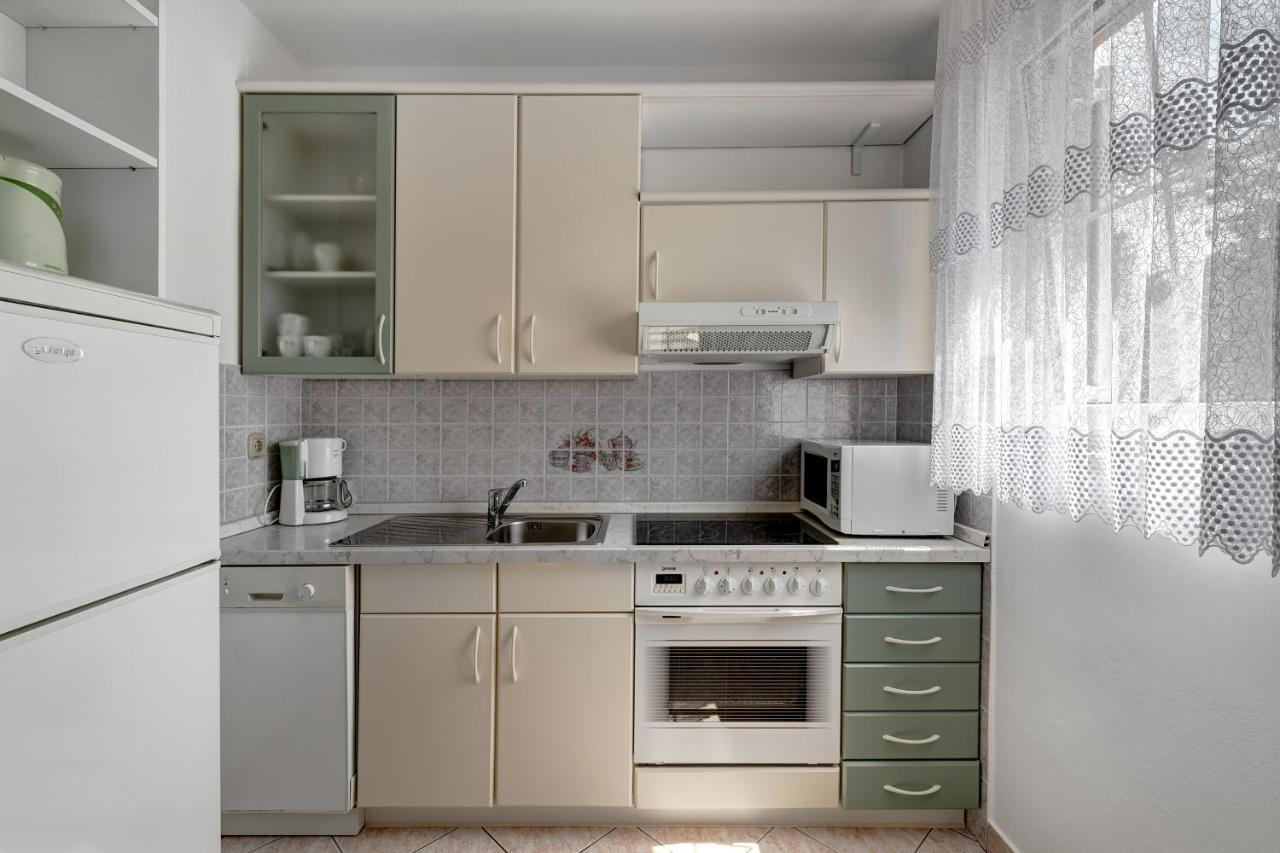 Senada Apartments Selce Exterior foto