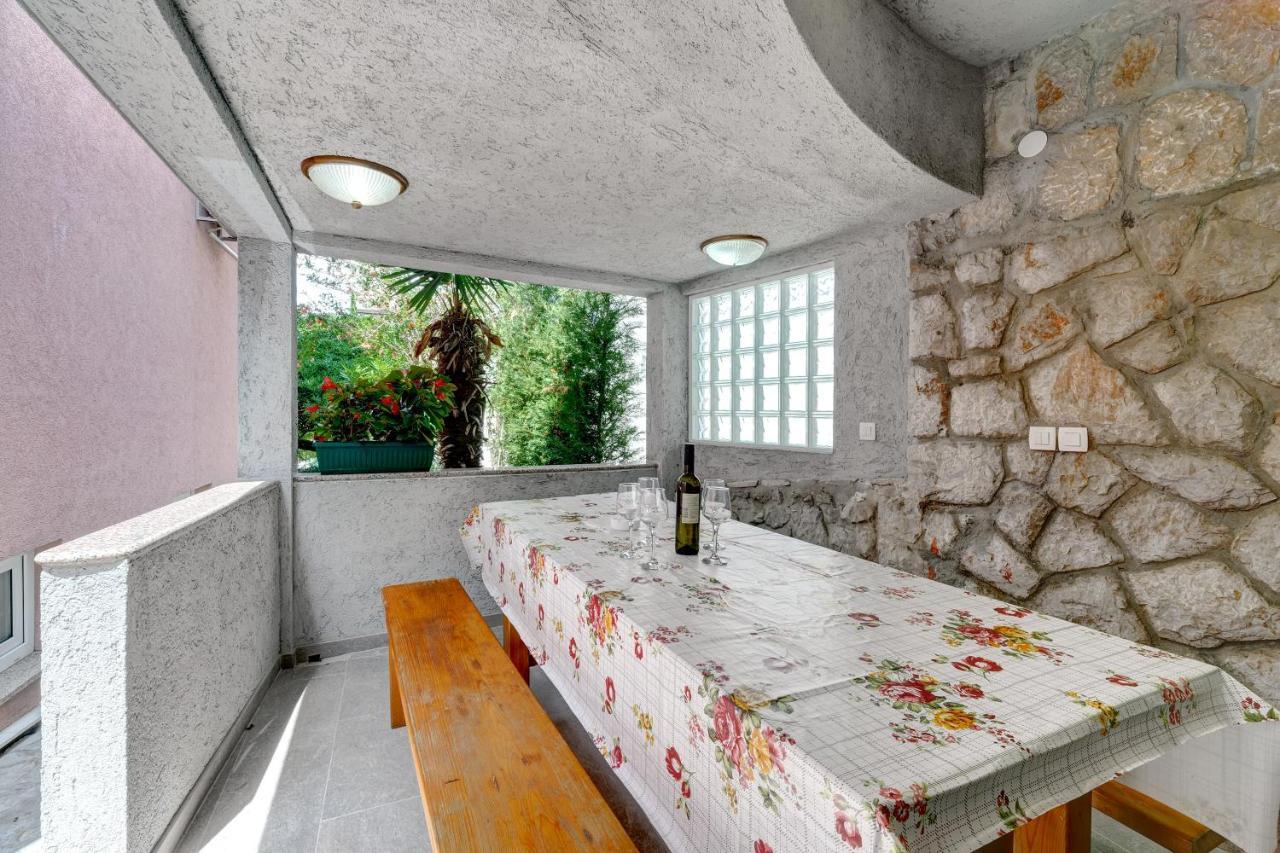 Senada Apartments Selce Exterior foto